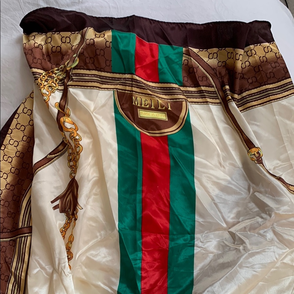 Gucci-like Multicolor Silk Scarf
